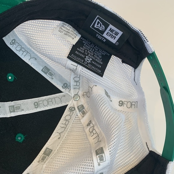 Youth New Era NBA Boston Celtics Green and White Mesh Back Ball Cap Trucker Hat - Picture 3 of 6